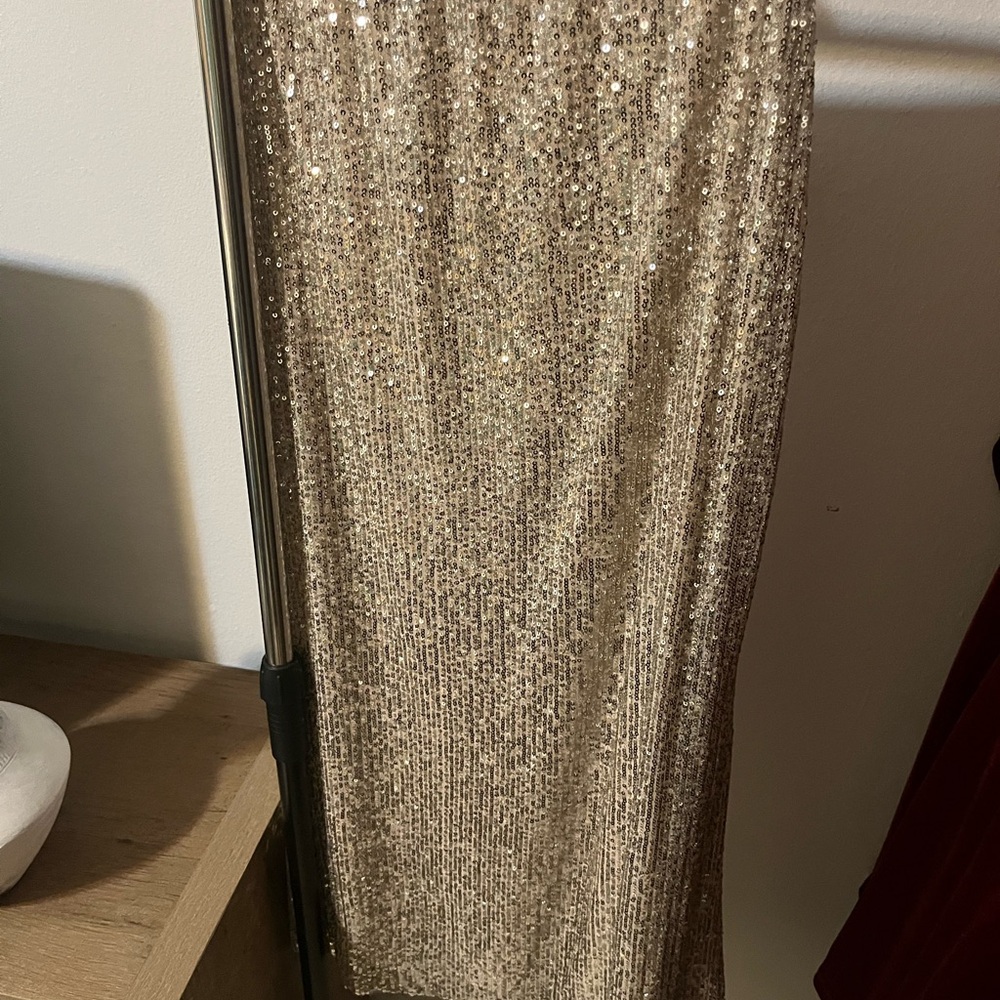 Old Navy Gold Sequin Pencil Skirt